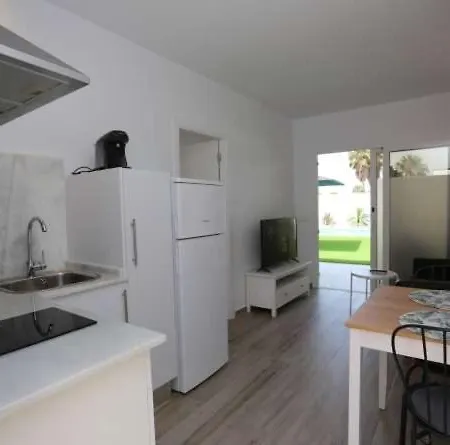 La Mar Sala Piscina Compartida Апартаменты *