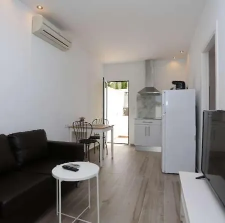 La Mar Sala Piscina Compartida