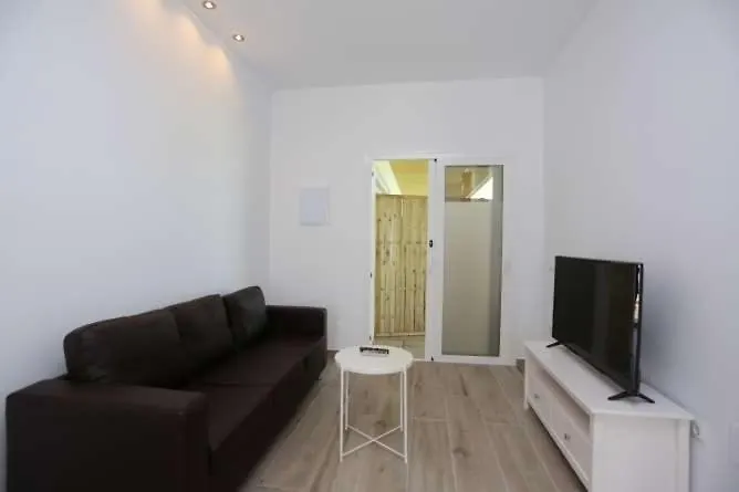 La Mar Sala Piscina Compartida